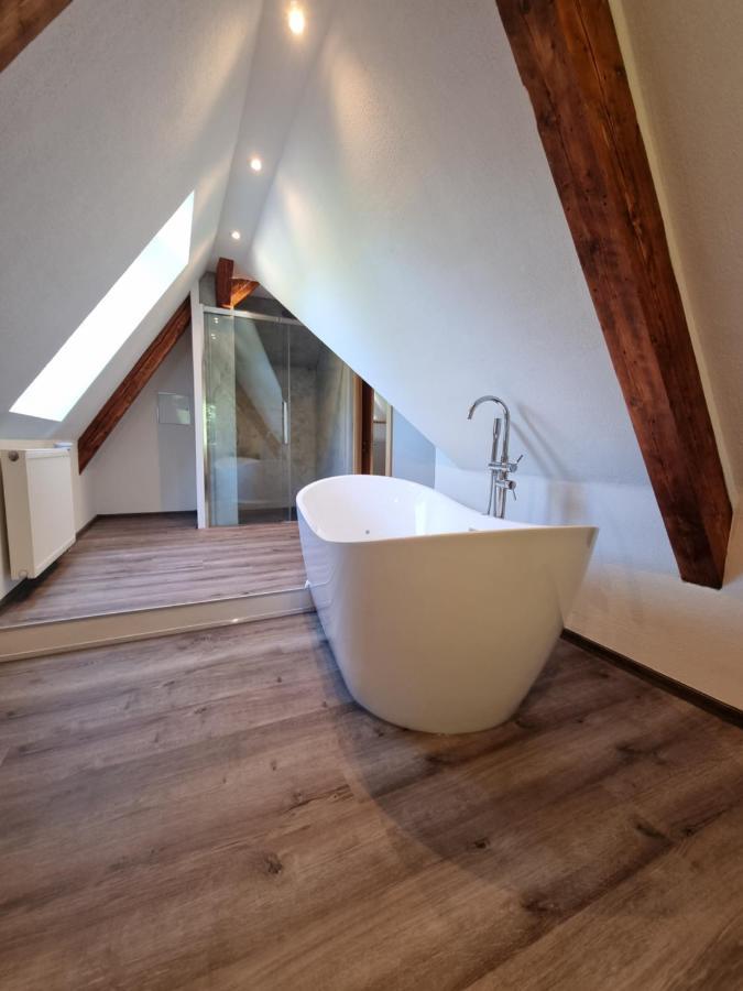 5 Sterne Bahnhoftraum, Appartement "Waldliebe" 133Qm, Grosse Terrasse 70Qm, Qr Code Scannen Fuer Virtuellen Rundgang, Premium Ausstattung ブラウンフェルス エクステリア 写真